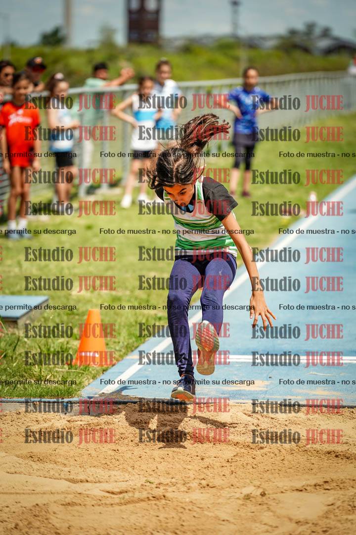 Fotos del salto en largo de mujeres - U12