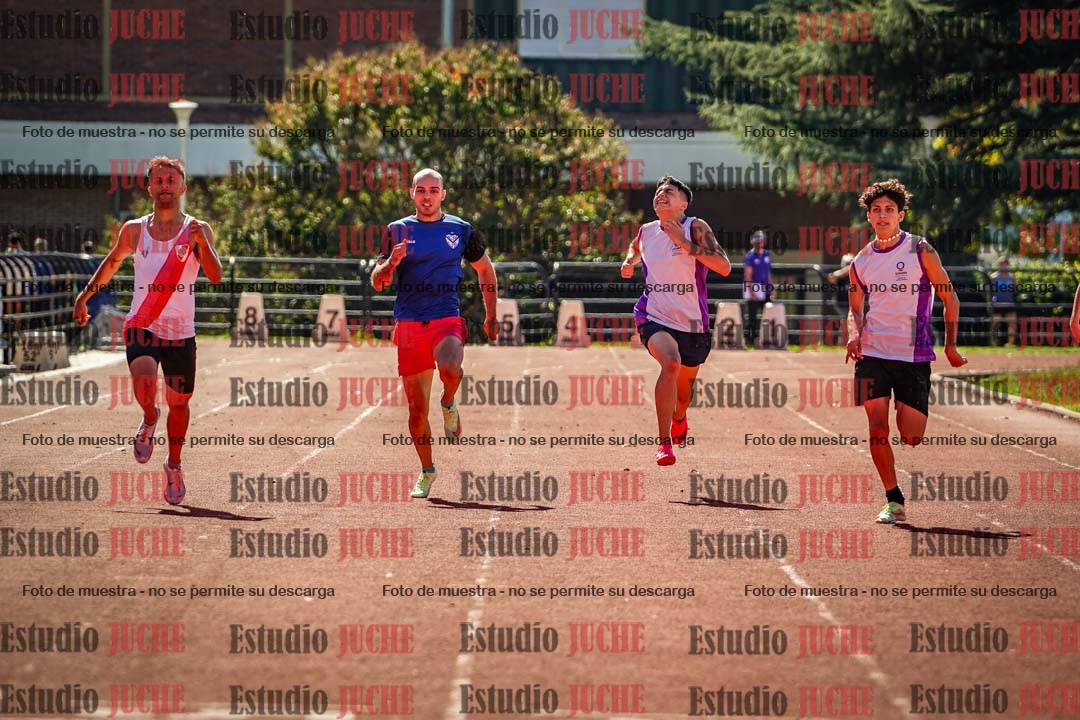 Fotos de los 200 m llanos de varones