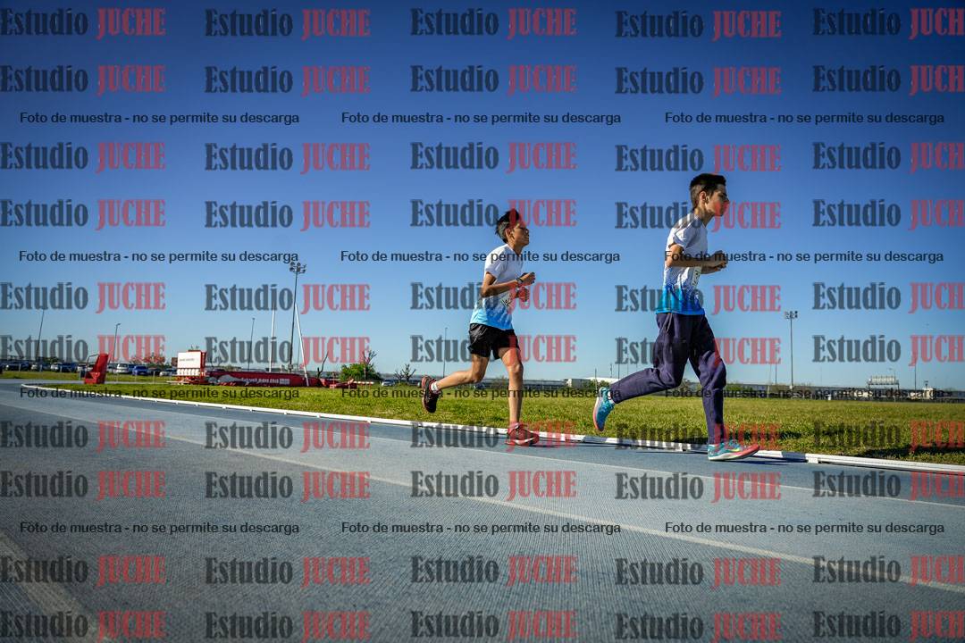 Fotos de los 2000 m llanos de varones