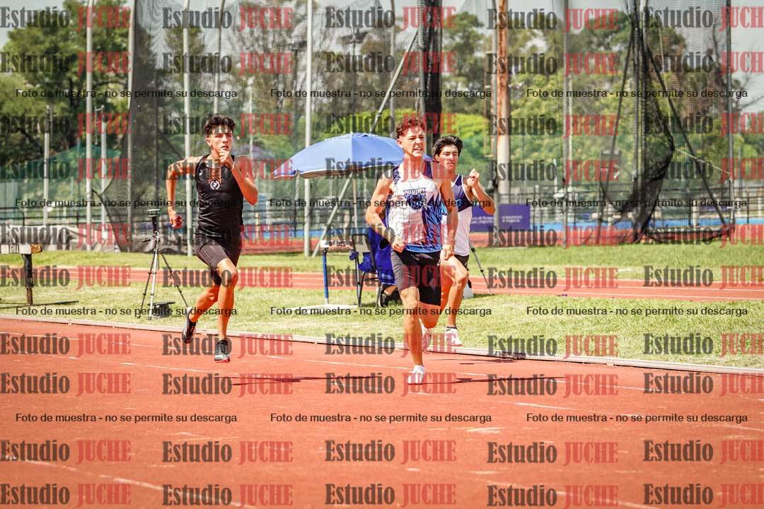 Fotos de los 400 m llanos de varones