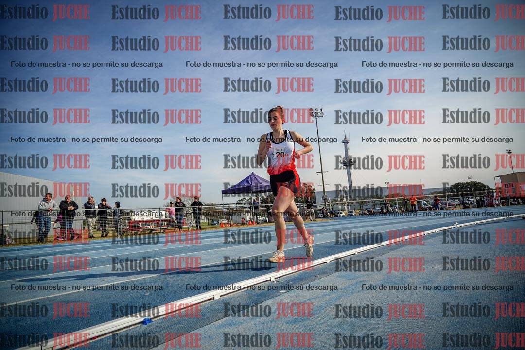 Fotos de los 800 m llanos de mujeres - combinadas 7