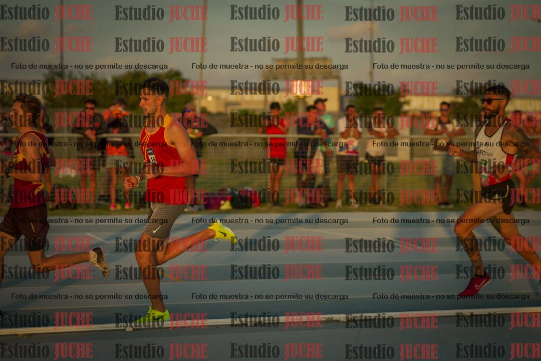 Fotos de los 3000 m llanos de varones