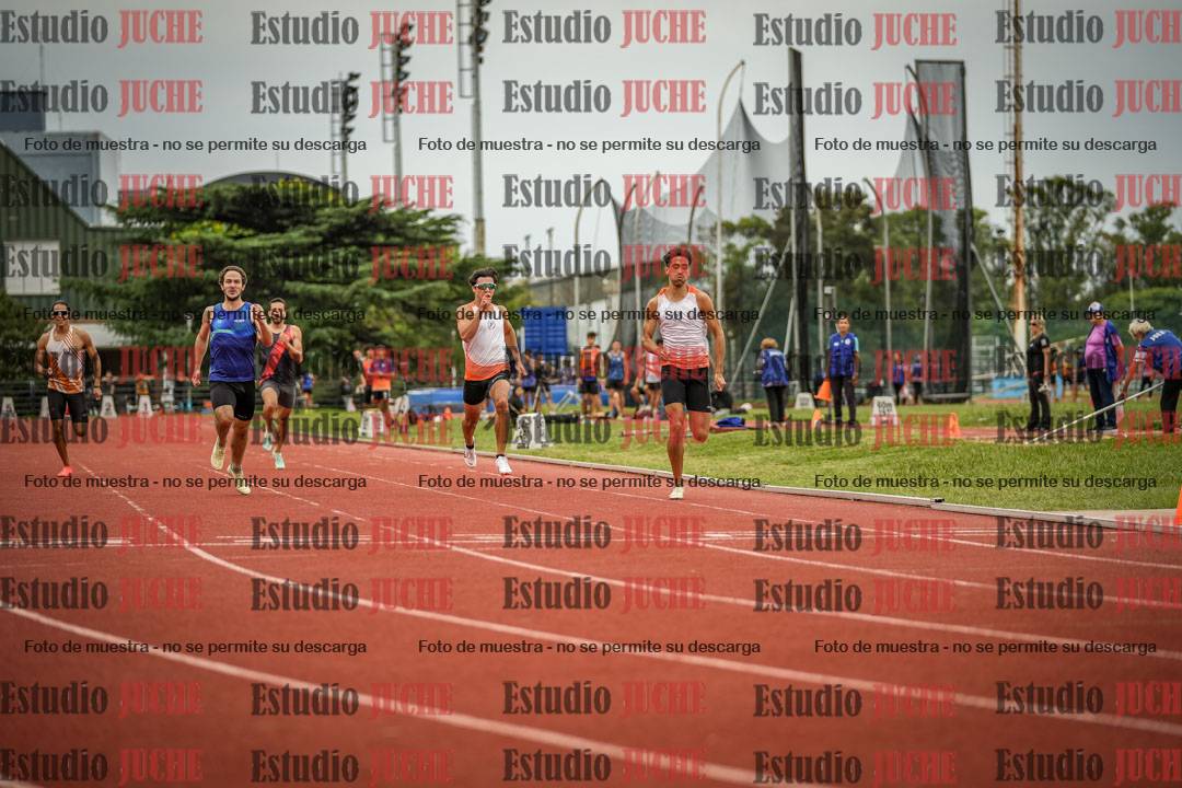 Fotos de los 400 m llanos de varones