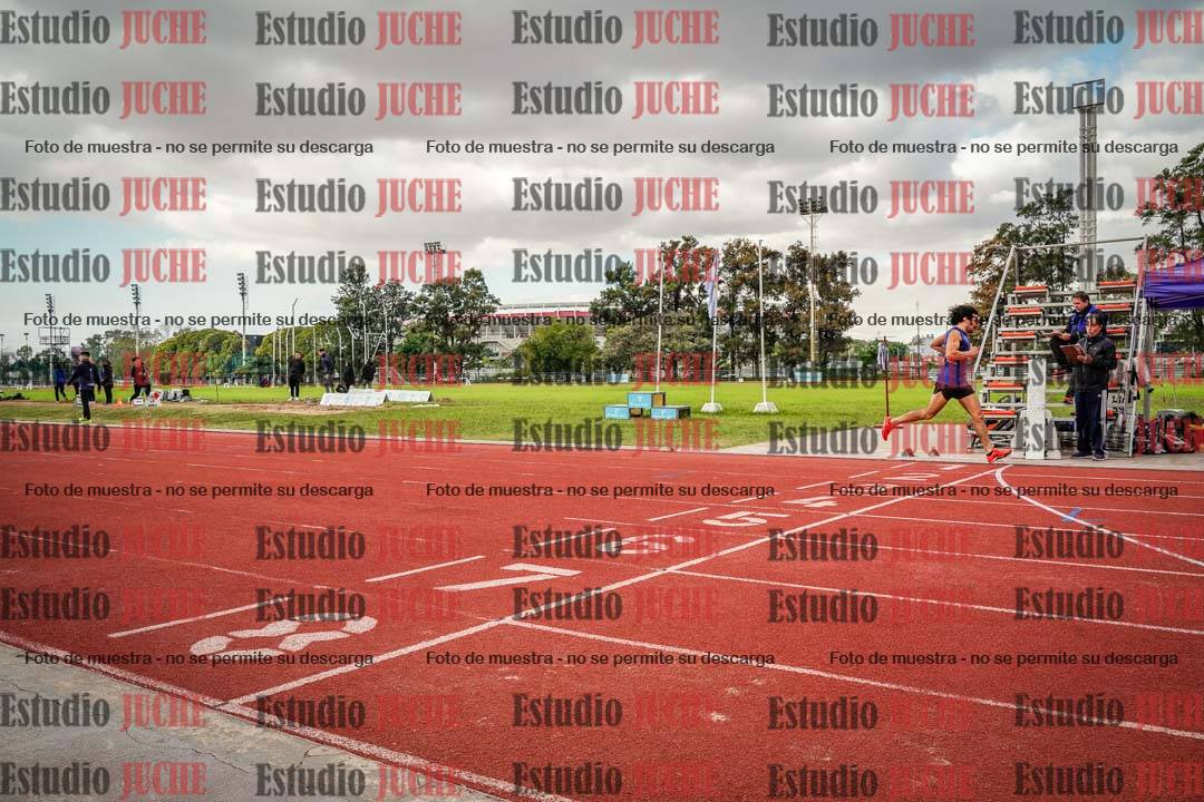 Fotos de los 400 m llanos de varones