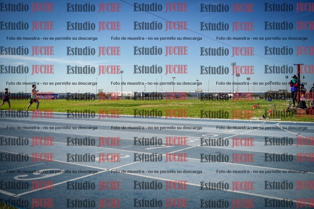 Fotos de los 400 m llanos de varones