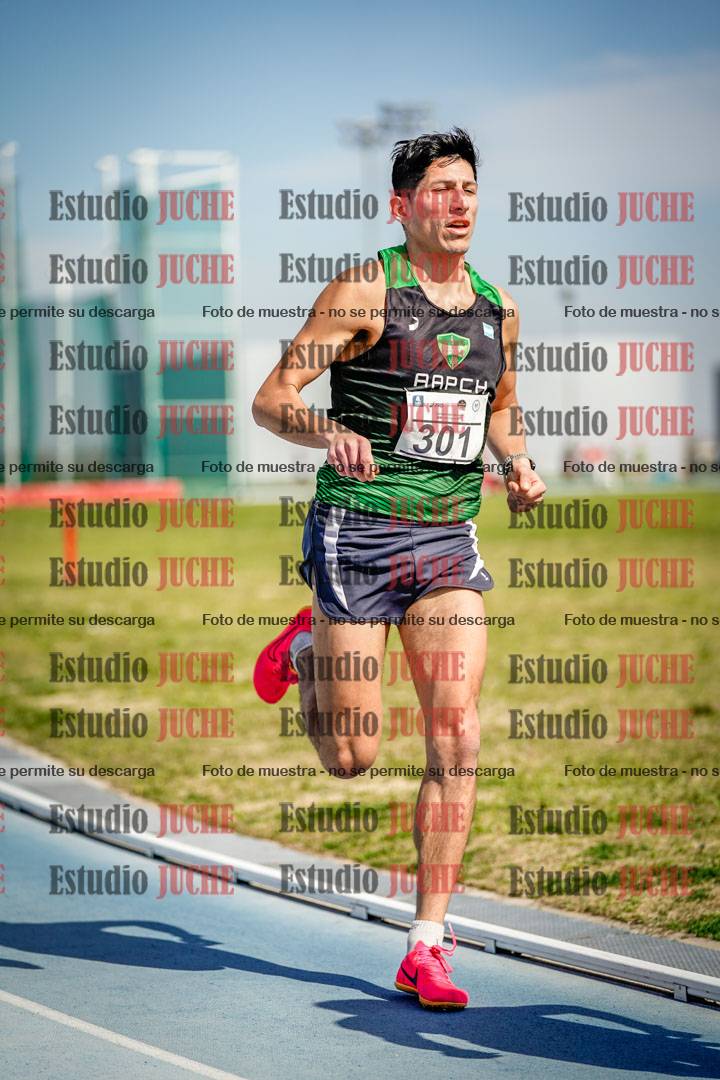 Fotos de los 3000 m llanos de varones