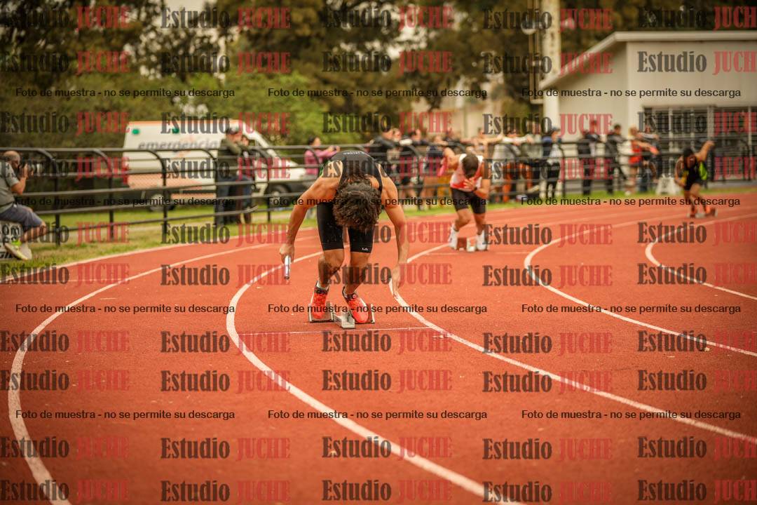 Fotos de las Postas 4x400 m de varones
