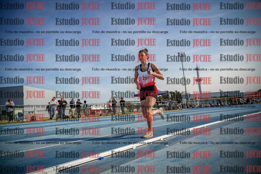 Fotos de los 800 m llanos de mujeres - combinadas 7