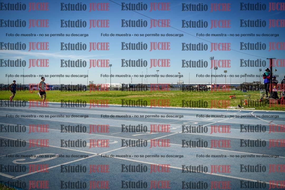 Fotos de los 400 m llanos de varones