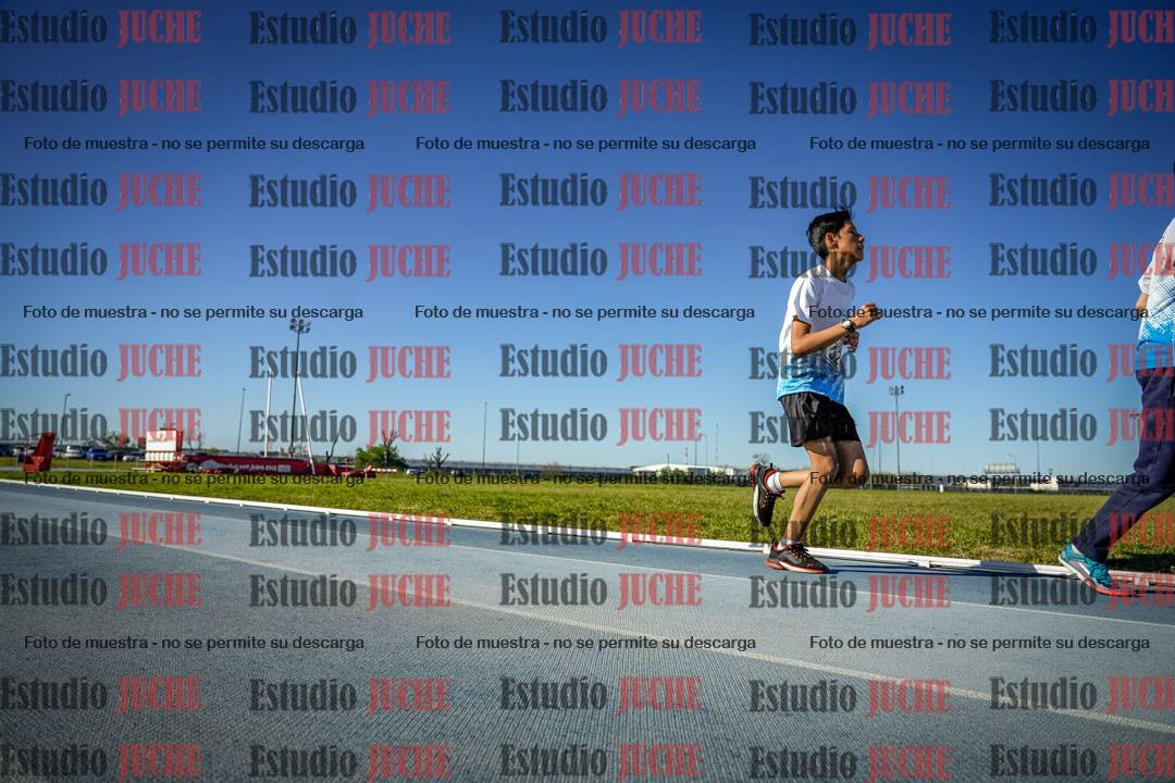 Fotos de los 2000 m llanos de varones