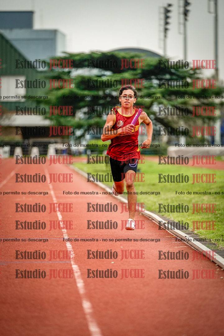 Fotos de las postas 8x200 m mixtas