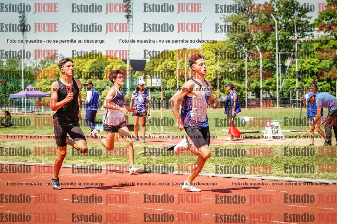 Fotos de los 400 m llanos de varones