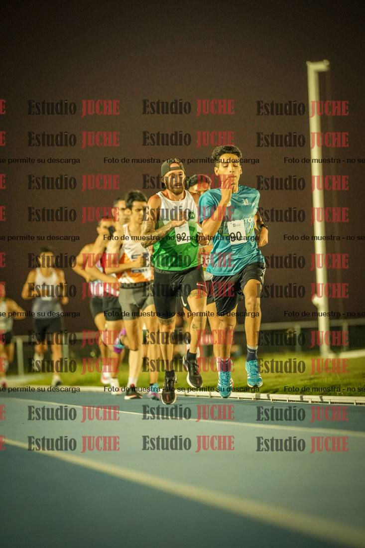 Fotos de los 3000 m llanos de varones