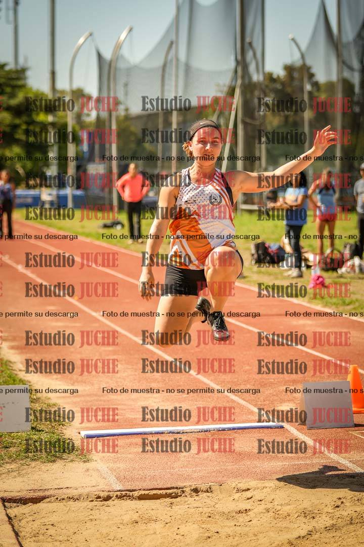 Fotos del salto en largo de mujeres
