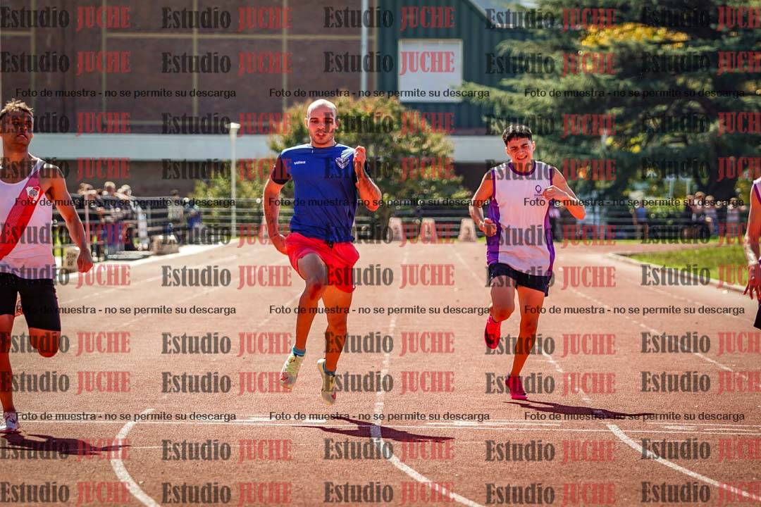 Fotos de los 200 m llanos de varones