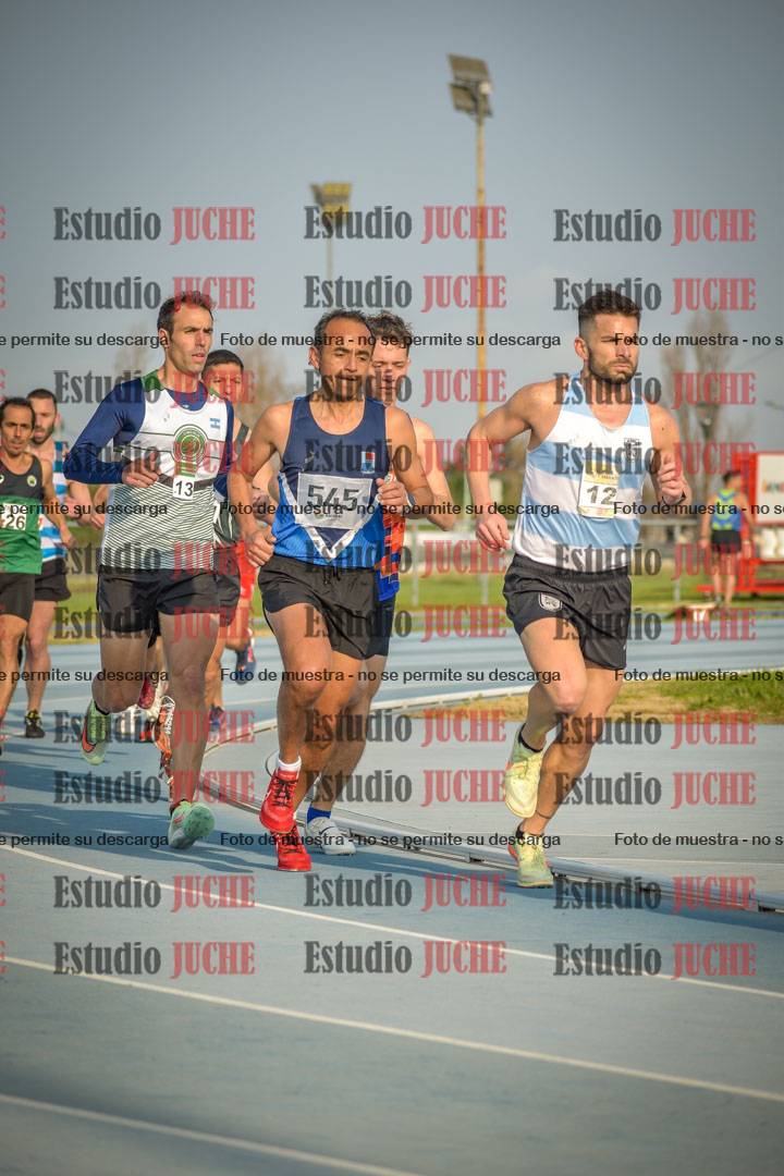 Fotos de los 3000 m llanos de varones