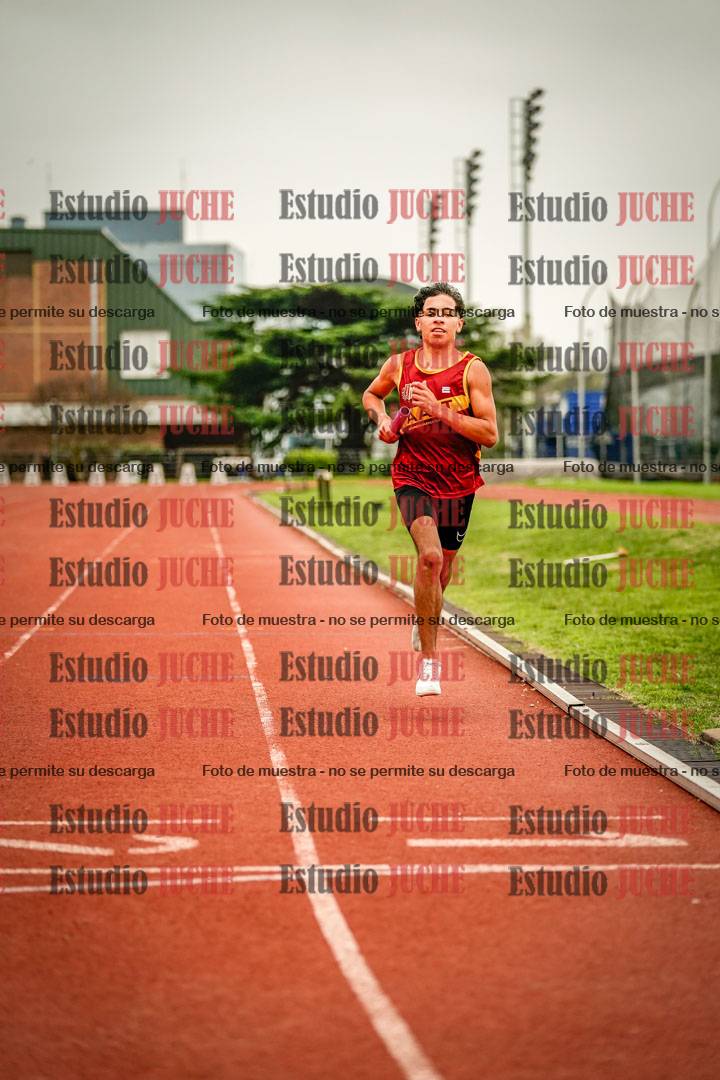 Fotos de las postas 8x200 m mixtas