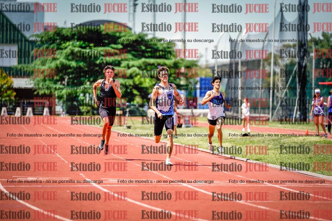 Fotos de los 400 m llanos de varones