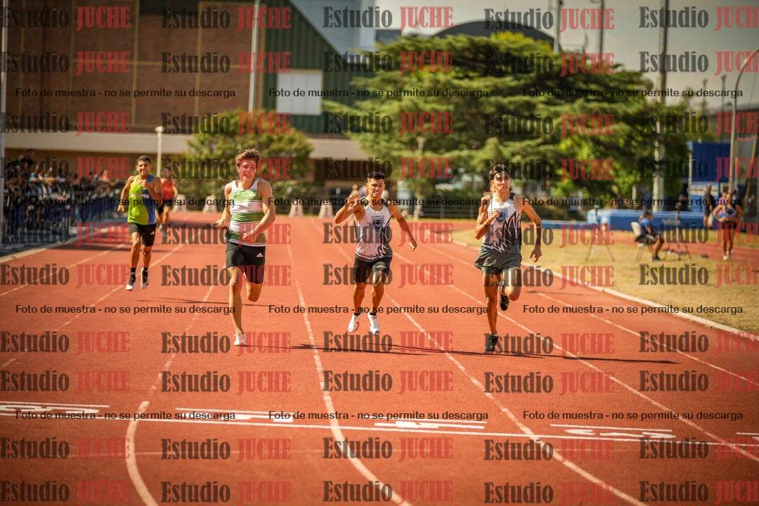 Fotos de los 400 m llanos de varones