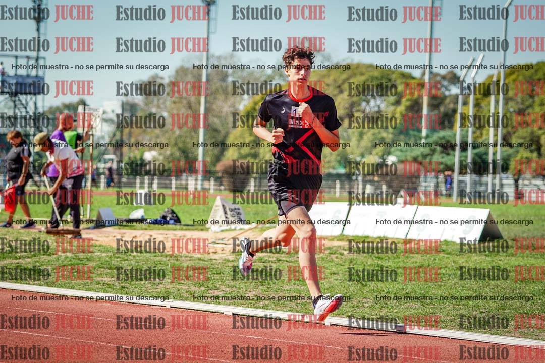 Fotos de los 600 m llanos de varones