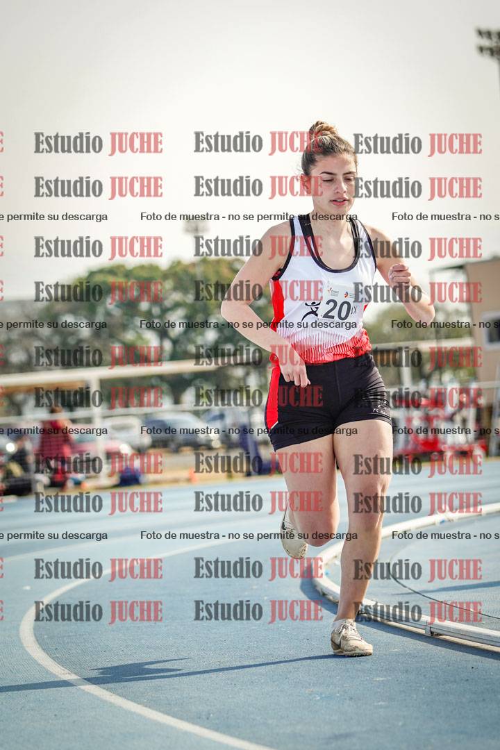 Fotos de los 800 m llanos de mujeres - combinadas 7