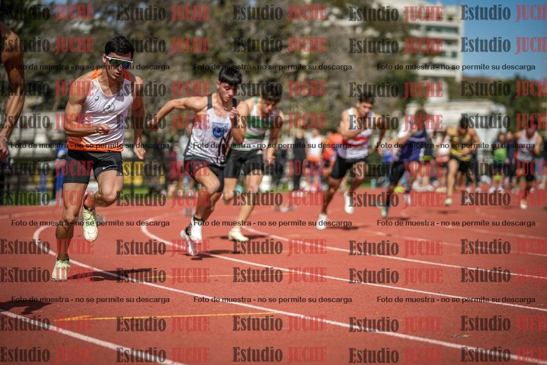 Fotos de los 200 m llanos de varones