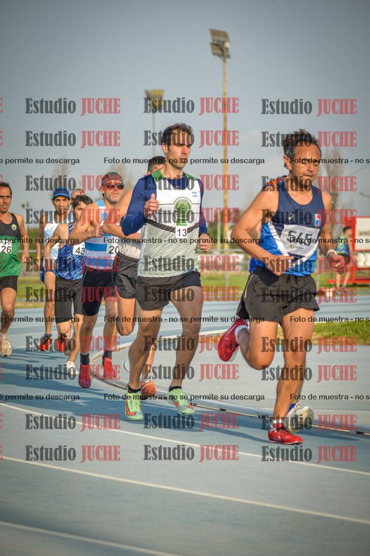 Fotos de los 3000 m llanos de varones