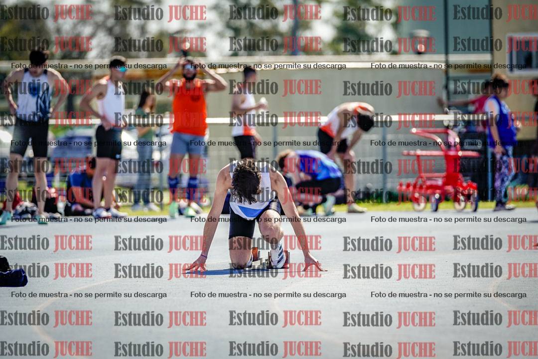 Fotos de los 400 m llanos de varones