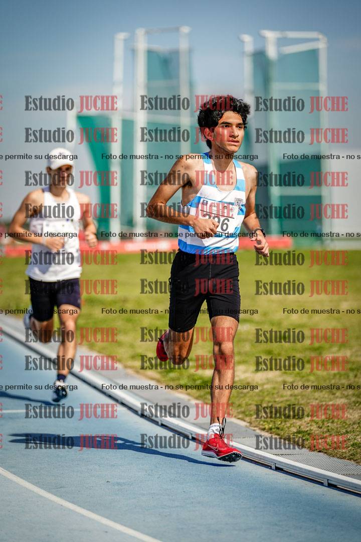 Fotos de los 3000 m llanos de varones