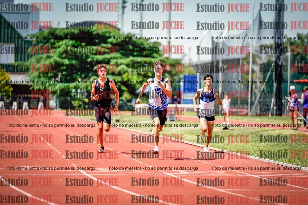 Fotos de los 400 m llanos de varones