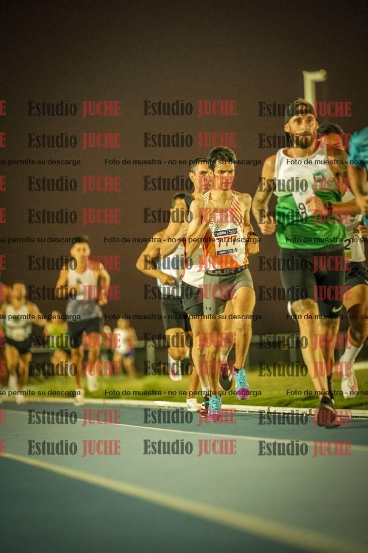 Fotos de los 3000 m llanos de varones