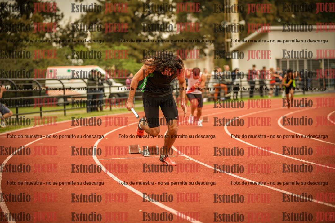 Fotos de las Postas 4x400 m de varones