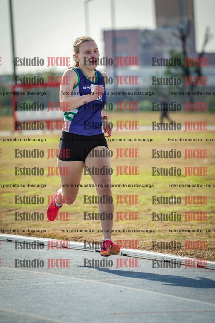 Fotos de los 800 m llanos de mujeres - combinadas 7