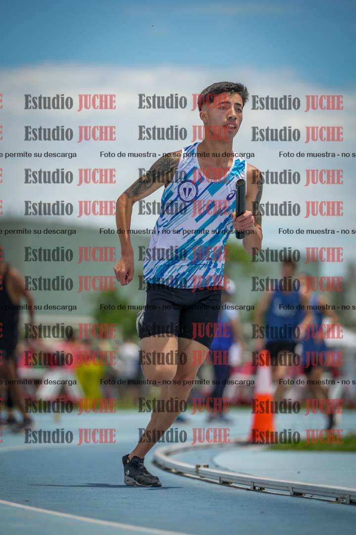 Fotos durante el transcurso de los relevos 20' para running teams - serie 2