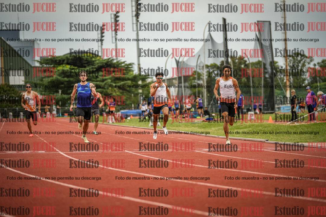 Fotos de los 400 m llanos de varones