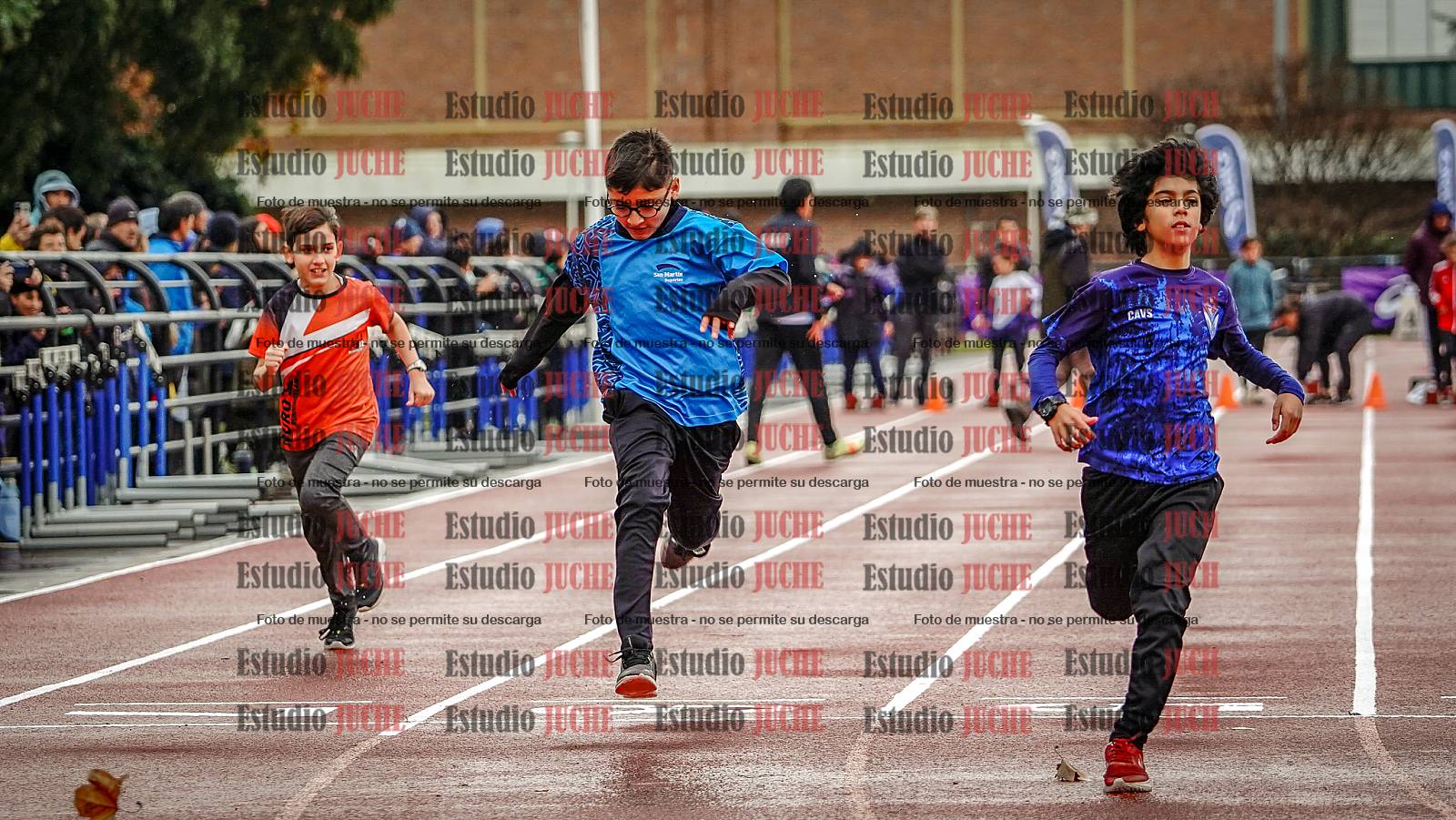 Fotos de los 50 m llanos de varones