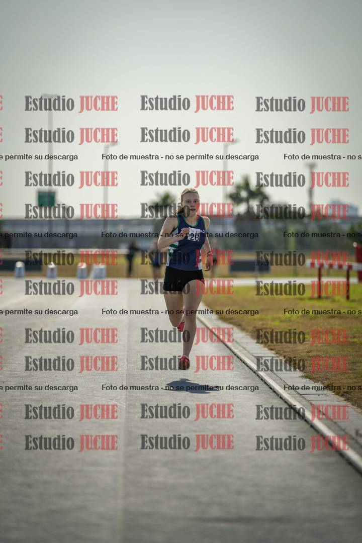 Fotos de los 800 m llanos de mujeres - combinadas 7
