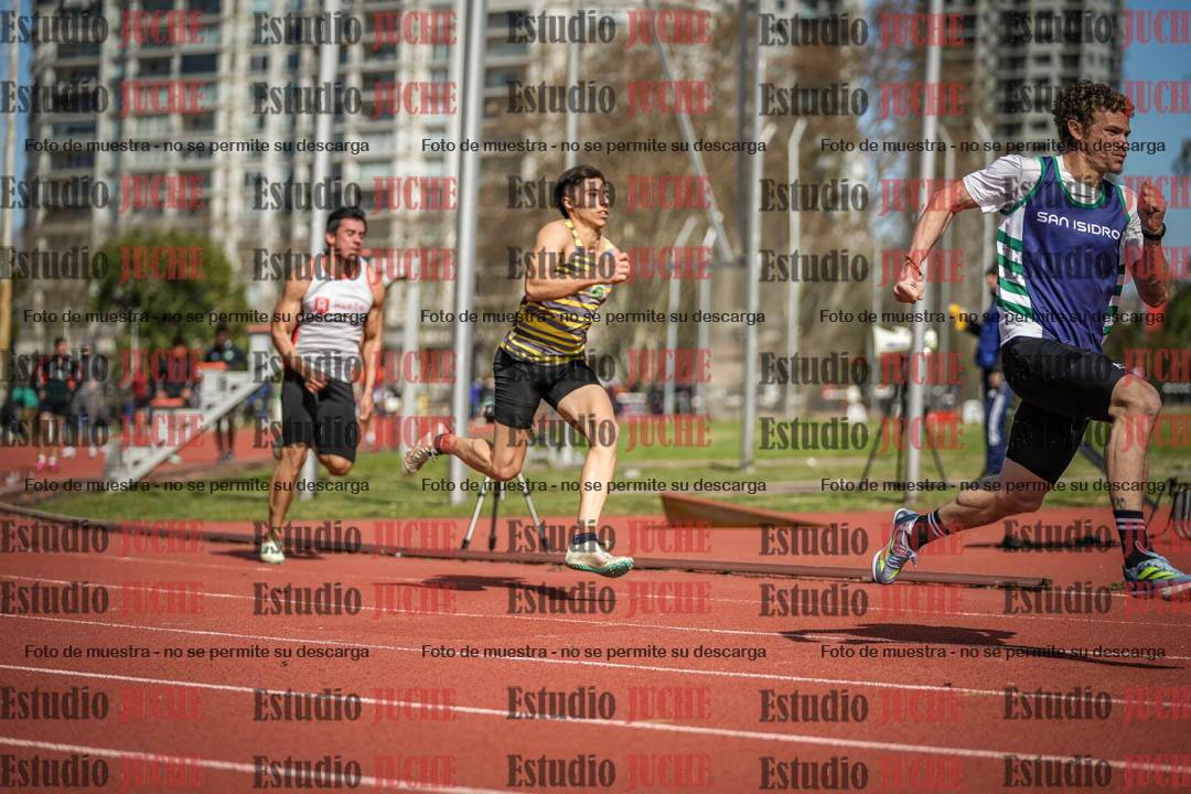 Fotos de los 200 m llanos de varones