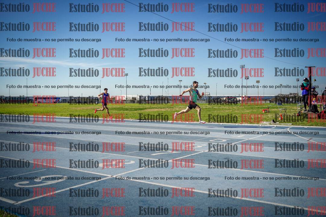 Fotos de los 400 m llanos de varones