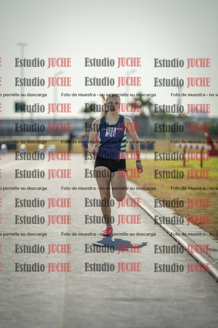 Fotos de los 800 m llanos de mujeres - combinadas 7