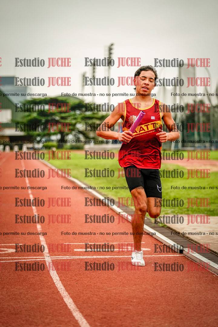 Fotos de las postas 8x200 m mixtas