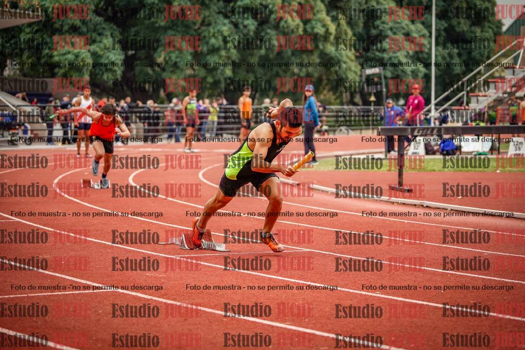 Fotos de las Postas 4x400 m de varones