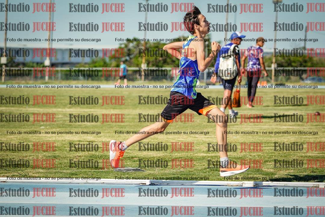 Fotos de los 600 m llanos de varones