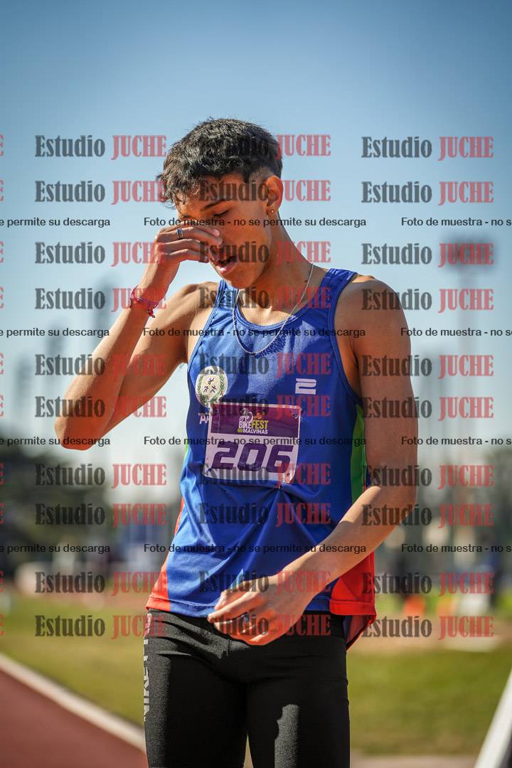 Fotos de los 800 m llanos de varones