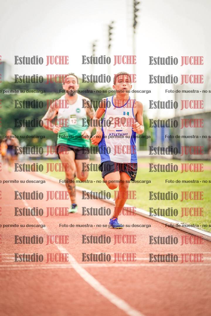 Fotos de los 3000 m llanos de varones