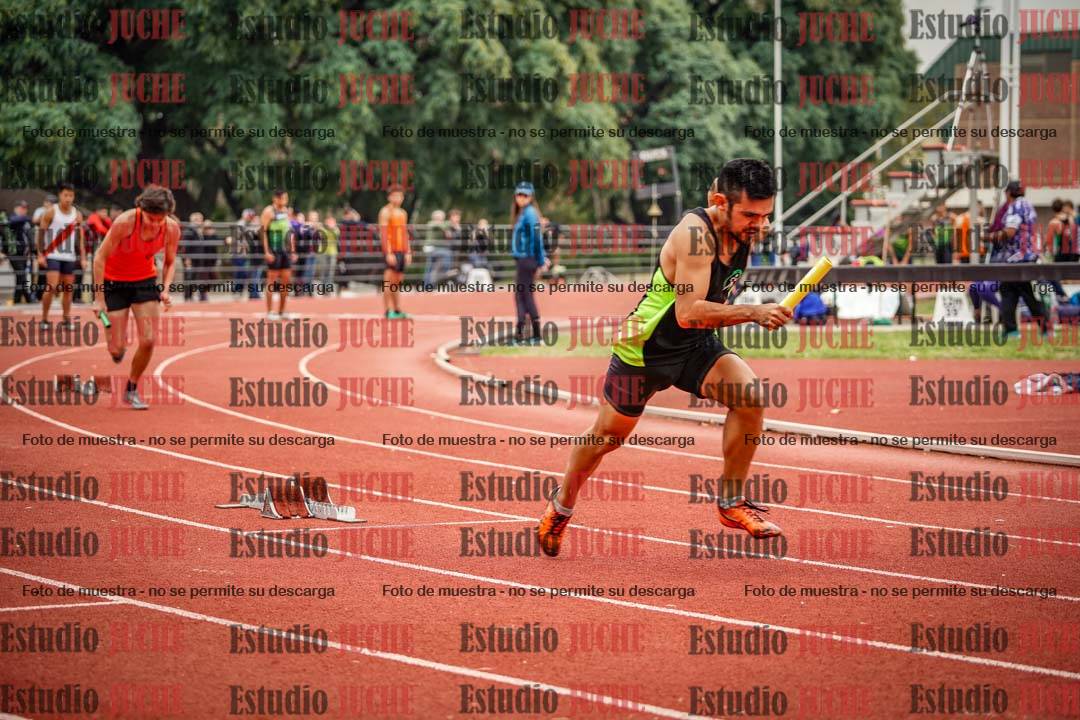 Fotos de las Postas 4x400 m de varones