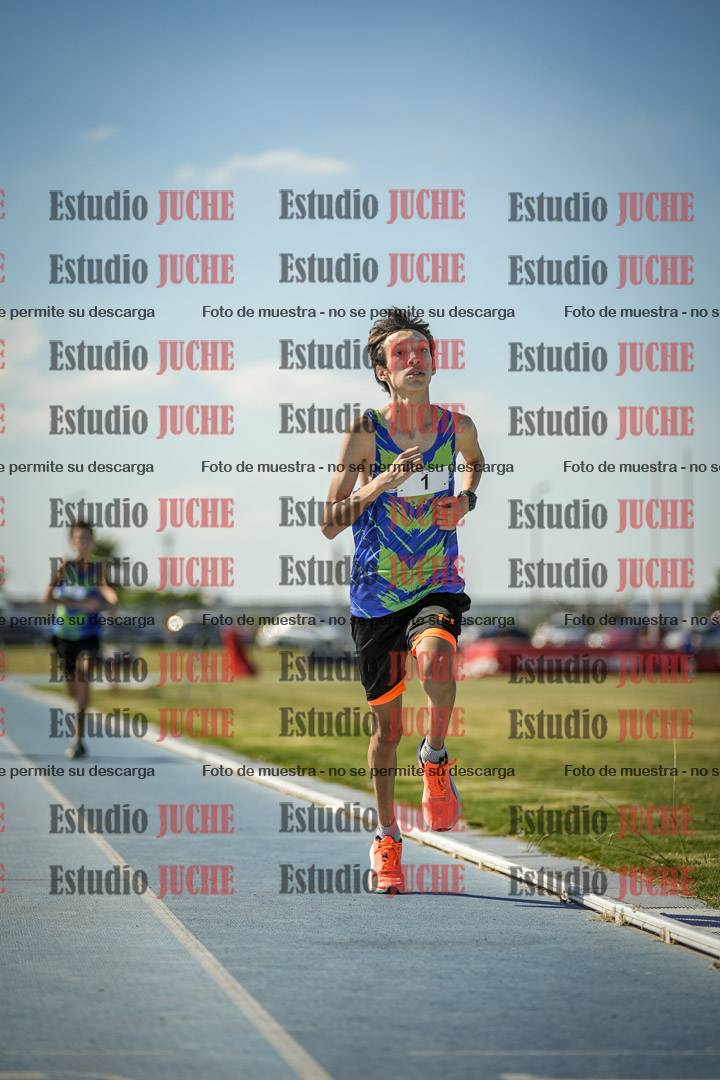 Fotos de los 600 m llanos de varones