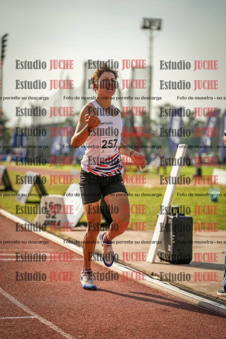 Fotos de los 800 m llanos de varones
