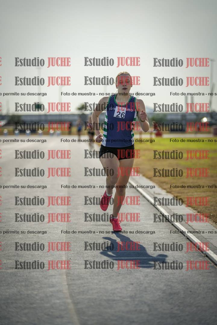 Fotos de los 800 m llanos de mujeres - combinadas 7