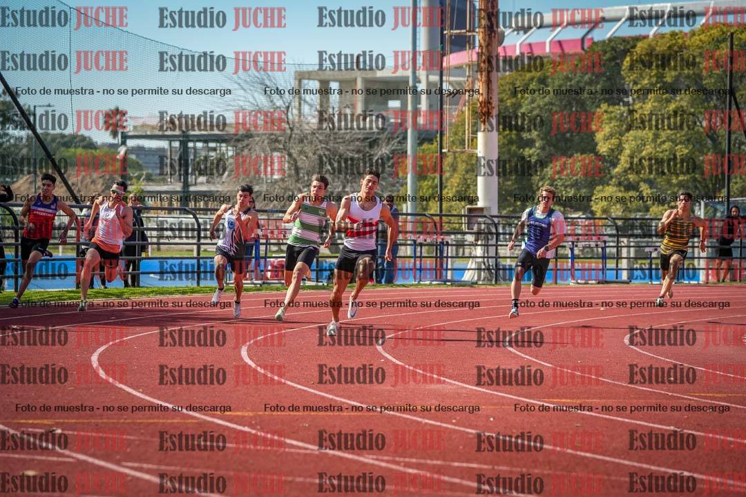Fotos de los 200 m llanos de varones